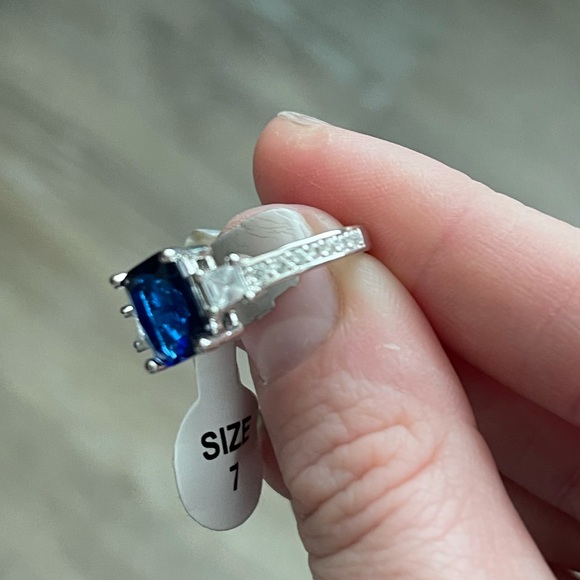 Bundle of rings - Picture 7 of 14